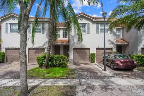 8264 Prestige Commons Dr #8264, Tamarac, FL 33321