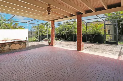 19960 NW 65th Ct, Hialeah, FL 33015 photo 31