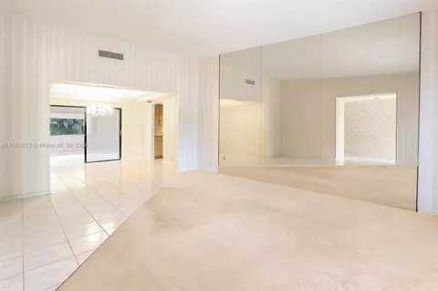 19960 NW 65th Ct, Hialeah, FL 33015 photo 5