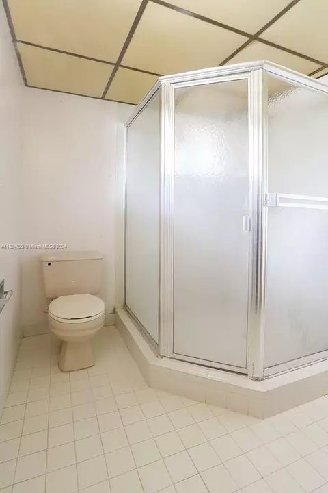 19960 NW 65th Ct, Hialeah, FL 33015 photo 29
