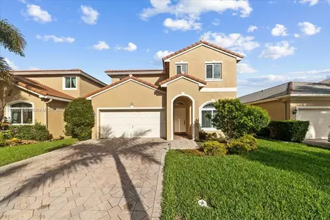 5013 Pebblebrook Way, Coconut Creek, FL 33073