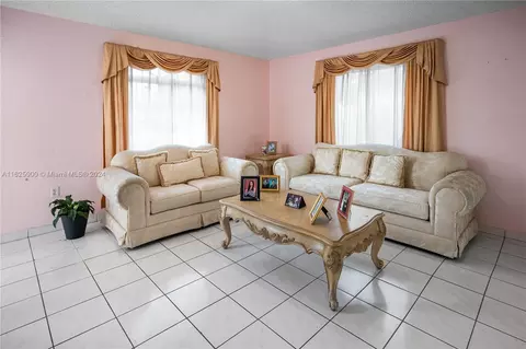 3583 W 72nd St, Hialeah, FL 33018 photo 3