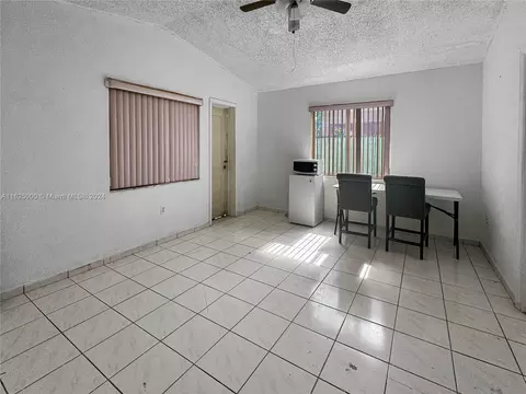 3583 W 72nd St, Hialeah, FL 33018 photo 12