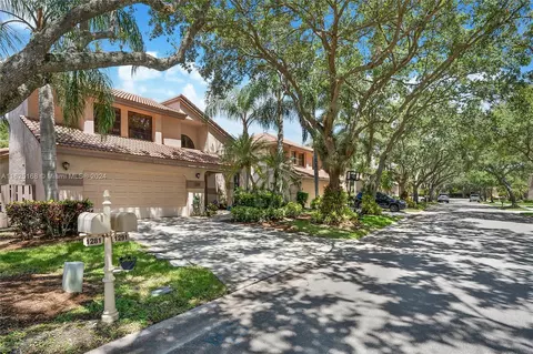 1291 NW 105th Ave, Plantation, FL 33322