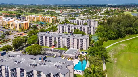 7125 NW 186th St #B502, Hialeah, FL 33015