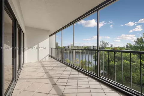 14203 SW 66th St #308, Miami, FL 33183
