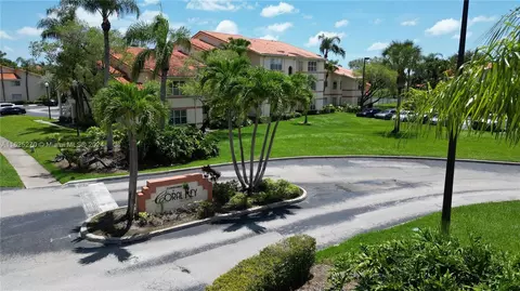 3420 N Pinewalk Dr N #717, Margate, FL 33063