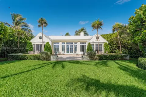 43 N Beach Rd, Jupiter Island, FL 33455