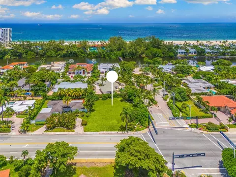 2717 Harbor Beach Pkwy, Fort Lauderdale, FL 33316