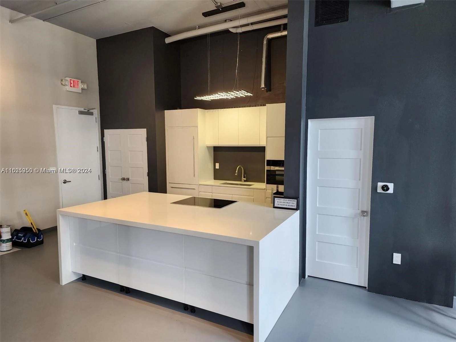 250 NW 23rd St Unit 412  