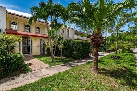 1939 Sans Souci Blvd #1939, North Miami, FL 33181