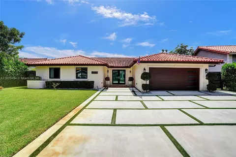 20011 NW 63rd Ave, Hialeah, FL 33015