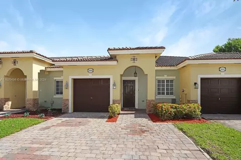 3309 NE 11th Dr, Homestead, FL 33033
