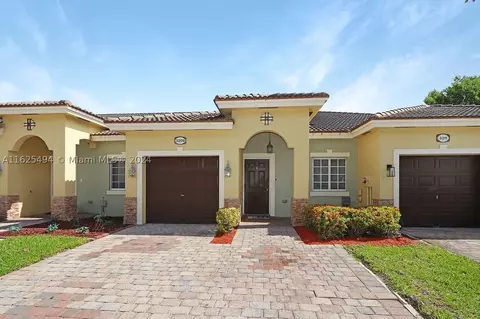 3309 NE 11th Dr, Homestead, FL 33033