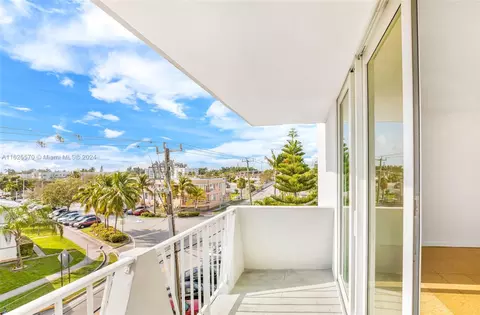 7133 Bay Dr #401, Miami Beach, FL 33141
