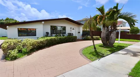 21221 NE 25th Ct, Miami, FL 33180