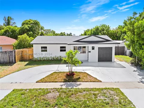 1331 SW 8th Ave, Deerfield Beach, FL 33441