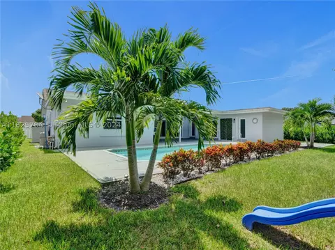 903 NW 135th Way, Sunrise, FL 33325