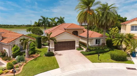 1303 Windsor Ln, Weston, FL 33327