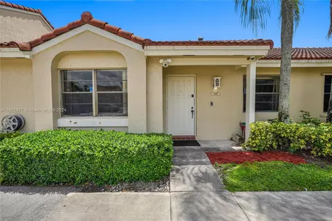 6240 NW 170th Ter #6240, Hialeah, FL 33015