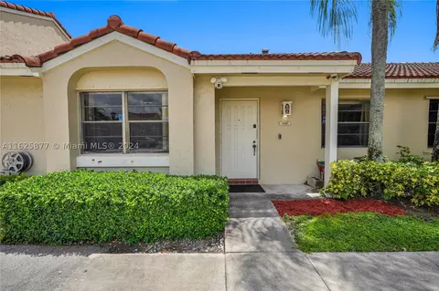 6240 NW 170th Ter #6240, Hialeah, FL 33015