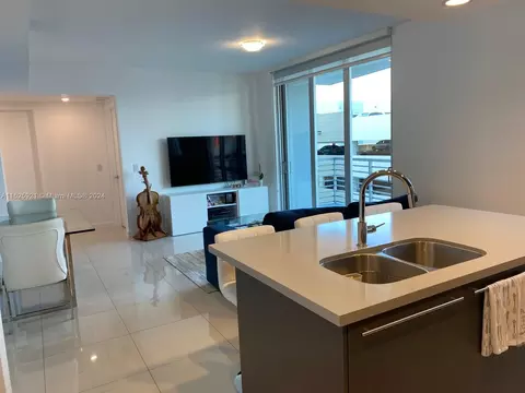 7875 NW 107th Ave #515, Doral, FL 33178