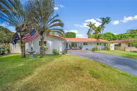 14325 Lake Candlewood Ct, Miami Lakes, FL 33014