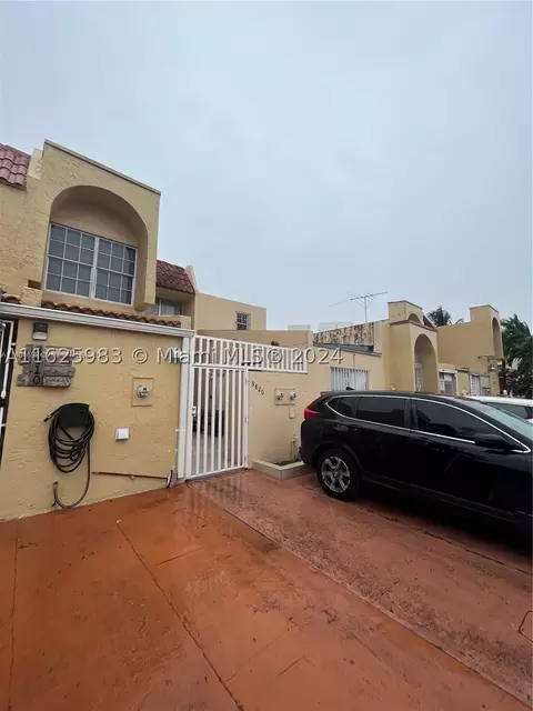 3820 W 11th Ave #33, Hialeah, FL 33012