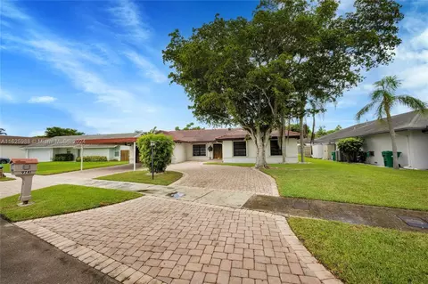 9741 SW 115th Ave, Miami, FL 33176