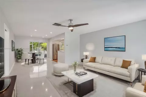 2706 Taylor St, Hollywood, FL 33020