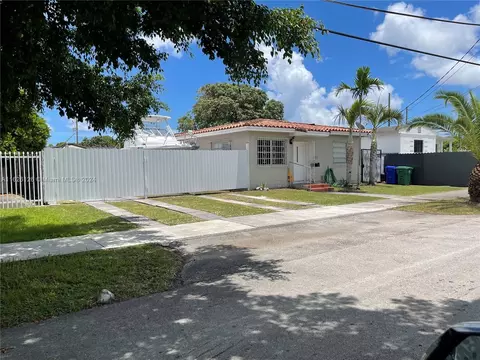 365 SW 50th Ave, Miami, FL 33134