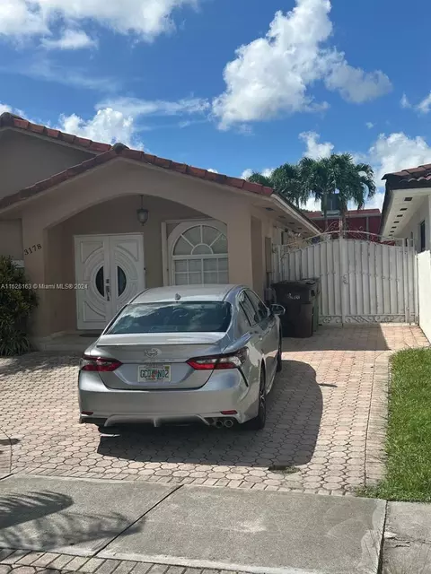 3178 W 77th Pl, Hialeah, FL 33018 photo 3