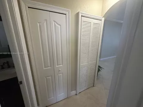 3178 W 77th Pl, Hialeah, FL 33018 photo 27