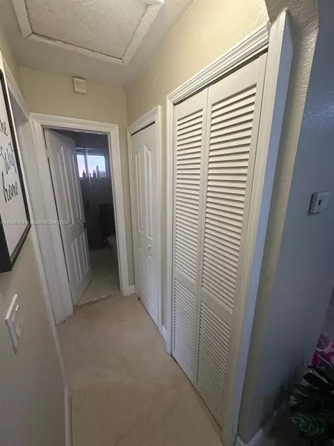 3178 W 77th Pl, Hialeah, FL 33018 photo 22