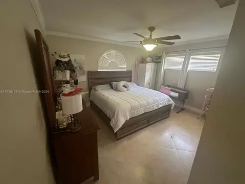 3178 W 77th Pl, Hialeah, FL 33018 photo 8