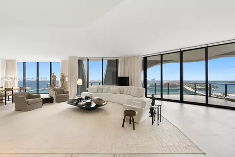 1000 Biscayne Blvd #2501, Miami, FL 33132
