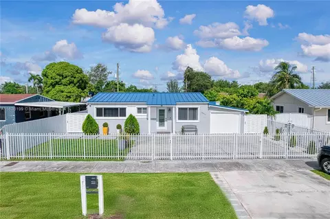 15940 NW 40th Ct, Miami Gardens, FL 33054