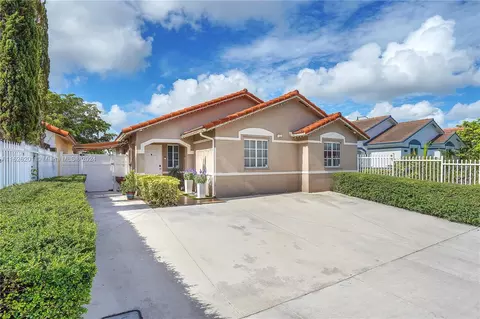 14418 SW 179th Ln, Miami, FL 33177