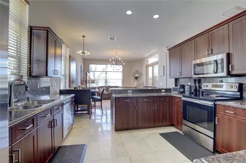 4951 SW 163rd Ave, Miramar, FL 33027