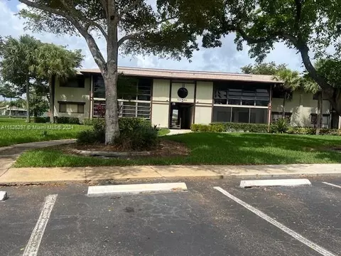 9513 W Mcnab Rd #104, Tamarac, FL 33321