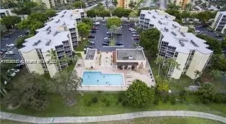 7075 NW 186th St #C105, Hialeah, FL 33015