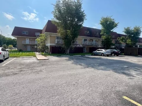 250 NW 107th Ave #110, Miami, FL 33172