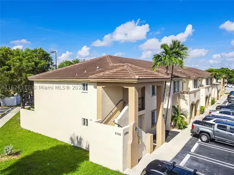 6706 SW 115th Ct #310, Miami, FL 33173