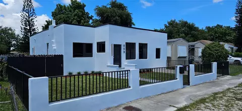 859 NW 77th St, Miami, FL 33150