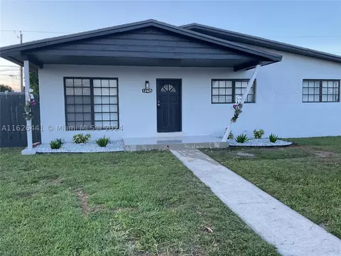 12425 SW 188th Ter, Miami, FL 33177