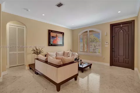 141 W 36th St, Hialeah, FL 33012 photo 9