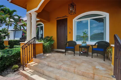 141 W 36th St, Hialeah, FL 33012 photo 2