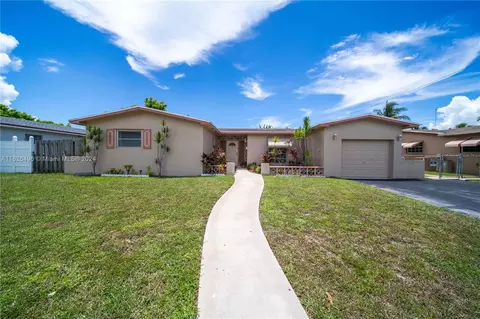 50 NE 210th St, Miami Gardens, FL 33179