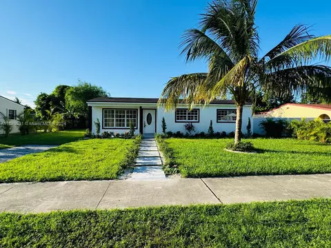 1081 NW 184 Th Dr, Miami Gardens, FL 33169