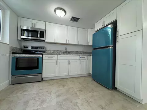 1994 NW 5th Pl #273, Miami, FL 33136